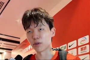 杨瀚森打趣:焦泊乔以大欺小 用最好的状态去迎接比赛