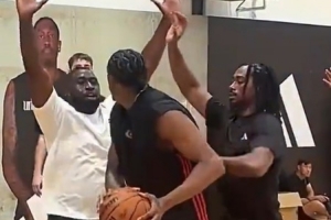 蜘蛛直播-免费无插件直播在线观看_蜘蛛直播nba免费高清现场直播