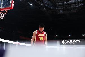 给机会没把握住!焦泊乔出战仅得1篮板&出现2次失误 正负值-6