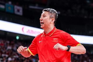 热度很高!“中国男篮vs伊朗男篮”词条 已冲上微博热搜榜第2位