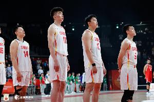 被射穿了!中国男篮本场三分球21中7 而伊朗男篮33中15