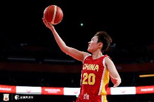 稳扎稳打!孙宇5中3贡献9分2板 正负值+28