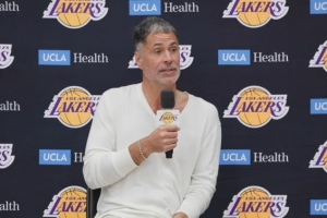 蜘蛛直播-免费无插件直播在线观看_蜘蛛直播nba免费高清现场直播
