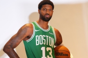 初心未改!乔治:打了17年NBA我仍会紧张 因为总想在场上表现出色